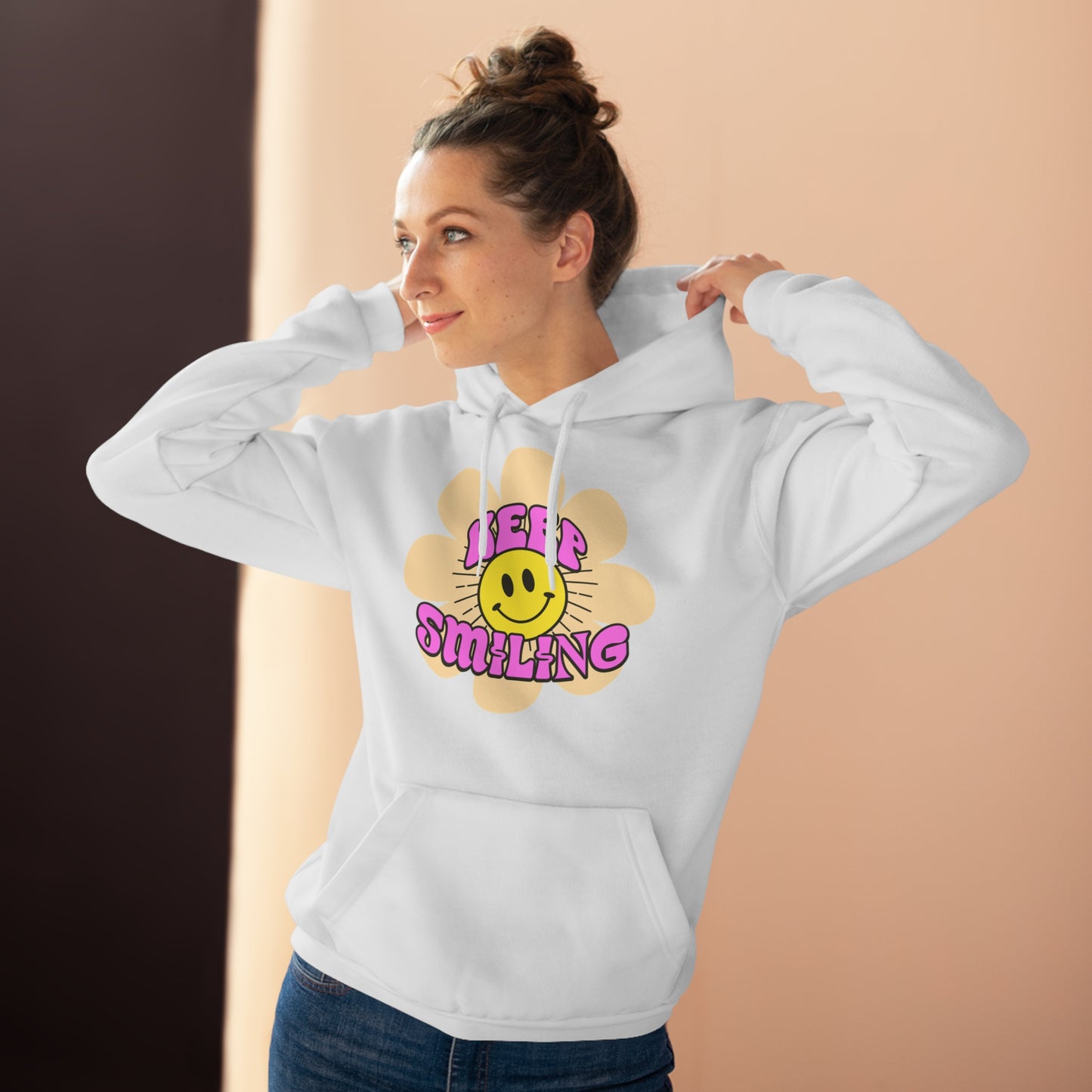 Smilende Solskin Unisex Pullover Hættetrøje | Hyggelig Sweatshirt til Hverdag, Perfekt Gave til Venner, Afslappet Streetwear, Happy Vibes